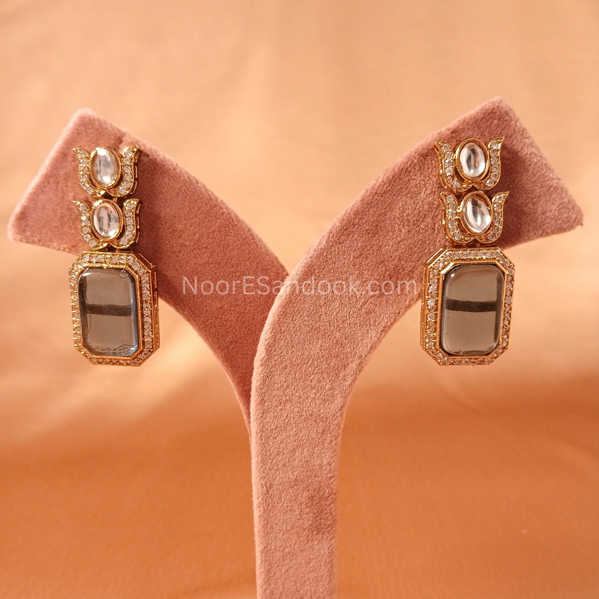 Radhika Victorian Necklace Set -Blue - NoorESandook