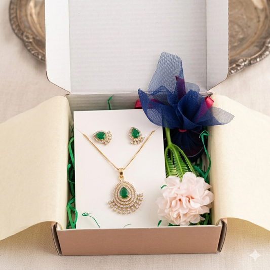 Graceful Pendant Set
