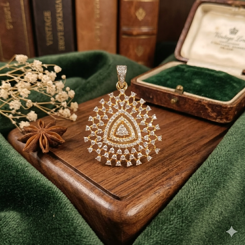 Soft Glamour Pendant Set